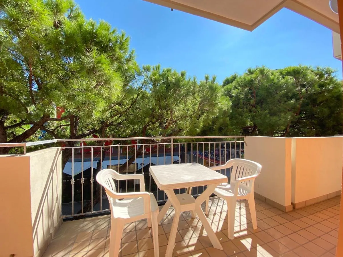Appartamenti Adriana Carraro Immobiliare - Family Apartments Lido di Jesolo Italia