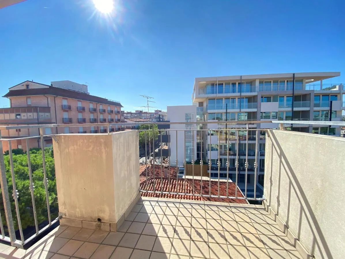 Appartamenti Adriana Carraro Immobiliare - Family Apartments Lido di Jesolo
