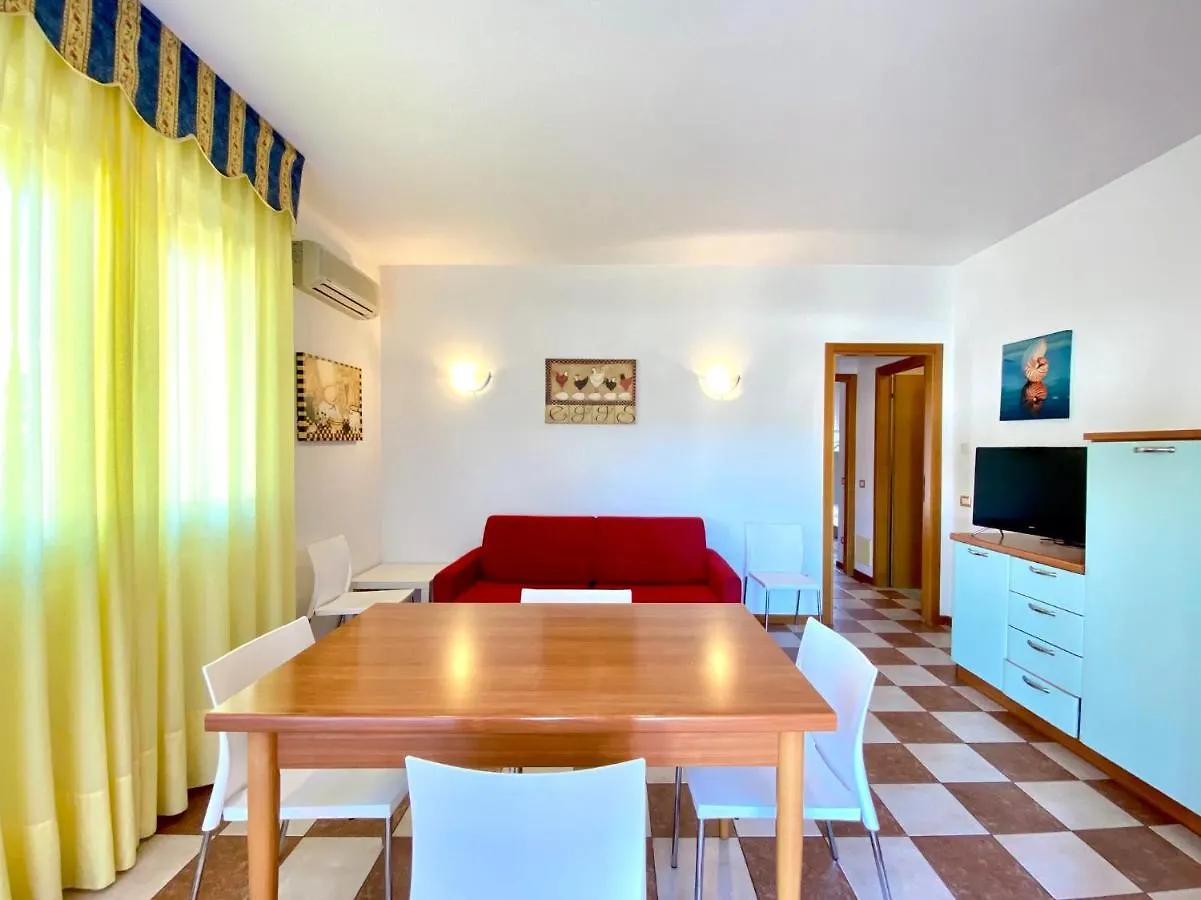 Appartamenti Adriana Carraro Immobiliare - Family Apartments Lido di Jesolo